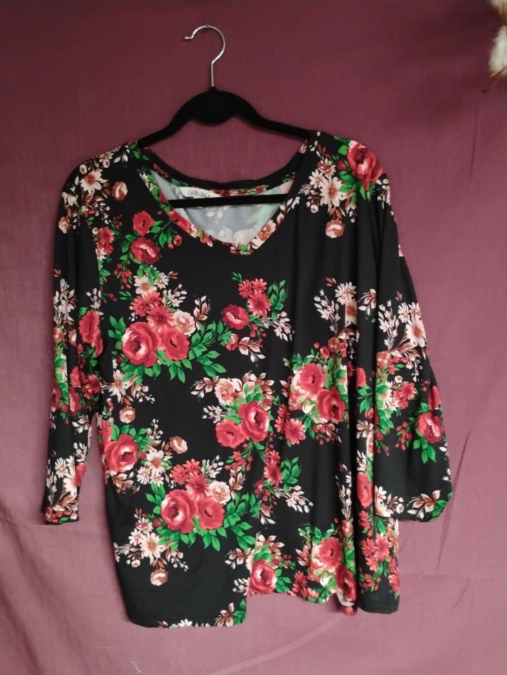 The Pioneer Woman Black Red Rose Floral Pullover Top Women XXL 3/4 Sleeve V-Neck